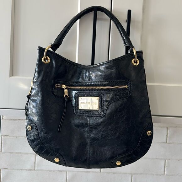 Gianni Bini Hobo Purse Black Faux Leather Gold-Tone Handbag Magnetic Closure EUC - Picture 1 of 14